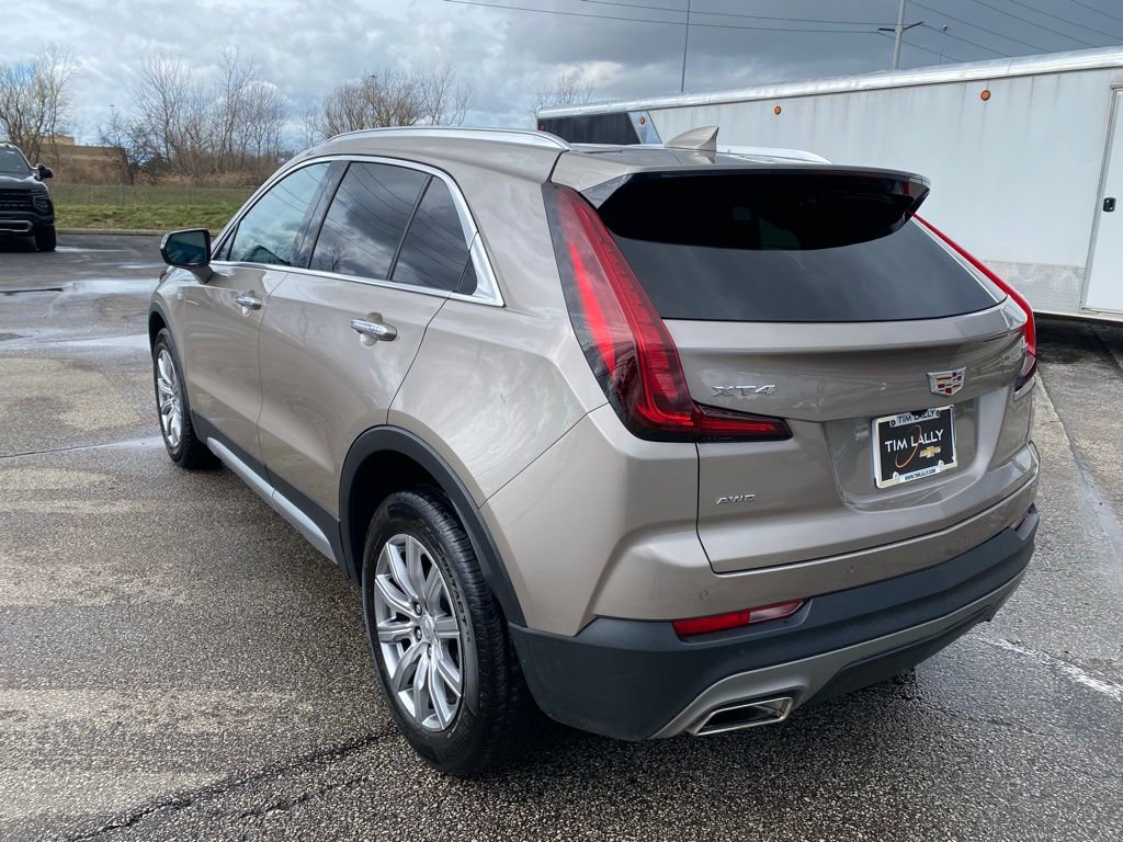 Used 2023 Cadillac XT4 Premium Luxury w/ Cold Weather Package image 5