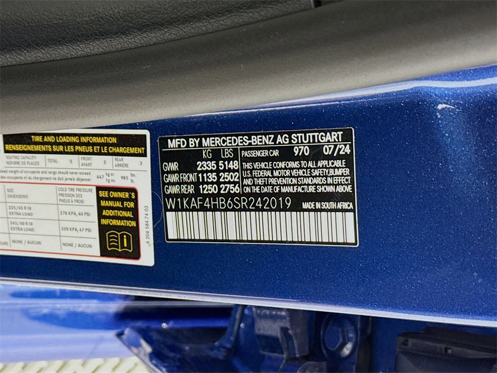 Used 2025 Mercedes-Benz C 300 4MATIC Sedan image 32