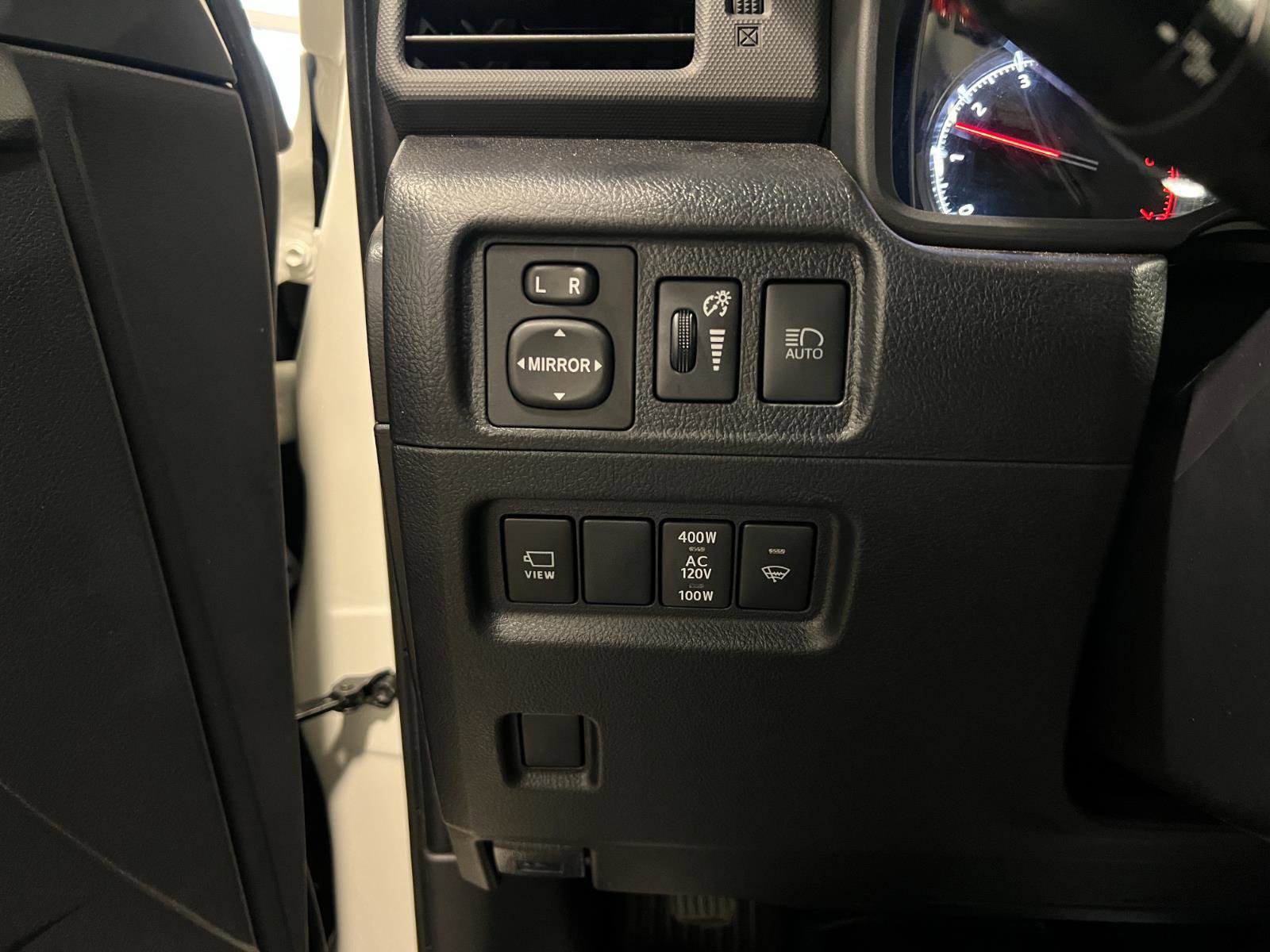 Used 2023 Toyota 4Runner Limited image 15