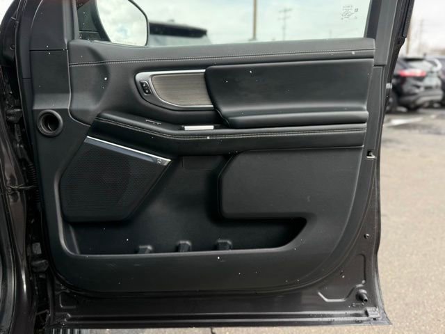 Certified 2025 Ford Expedition Max Platinum image 24