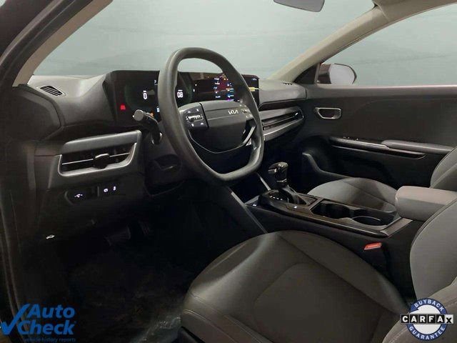 Used 2025 Kia K4 LX image 16