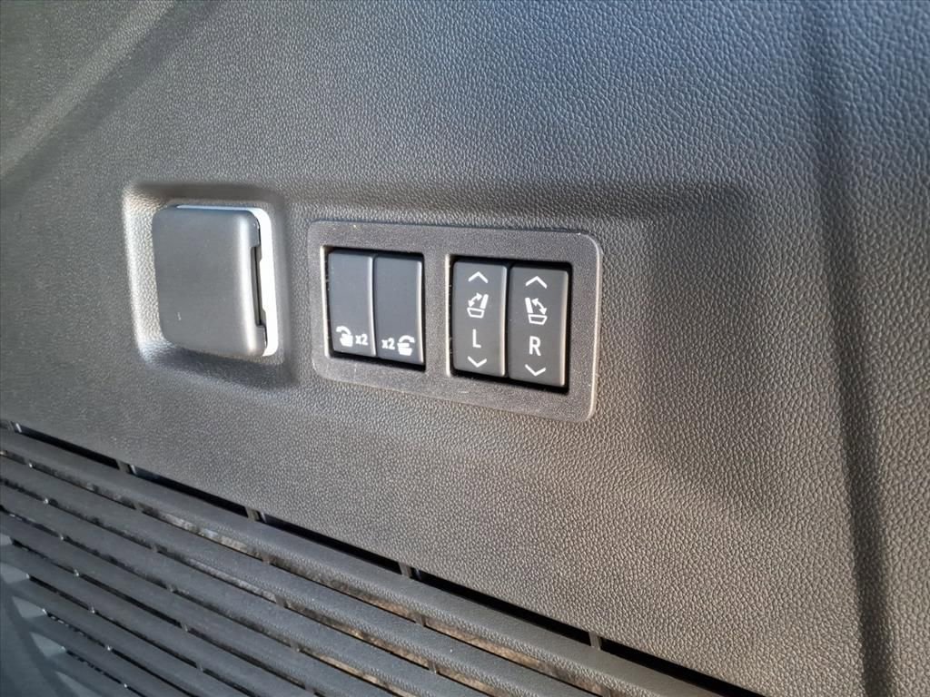 New 2026 Chevrolet Tahoe High Country image 8