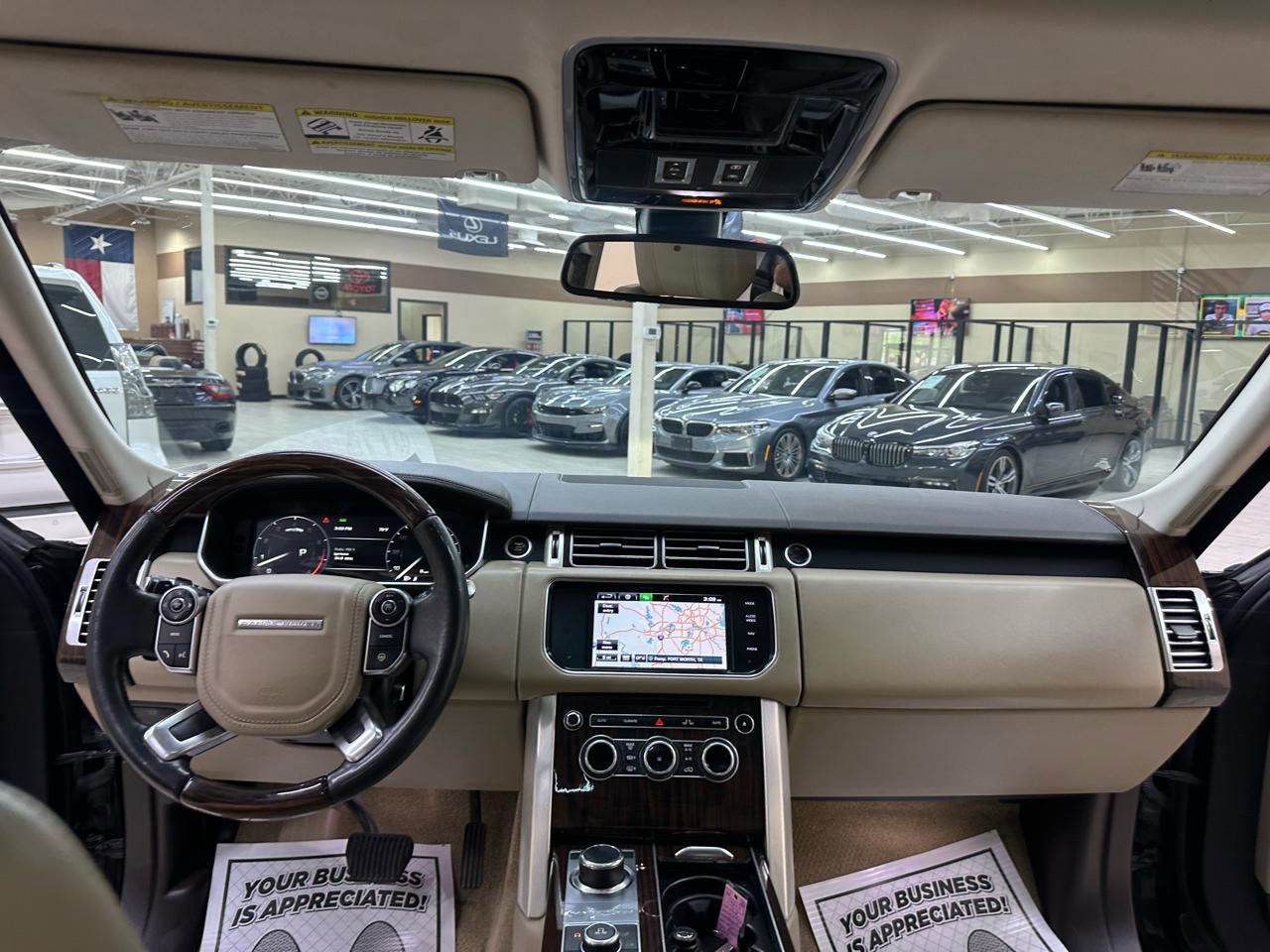 Used 2014 Land Rover Range Rover HSE AWD/4WD image 34