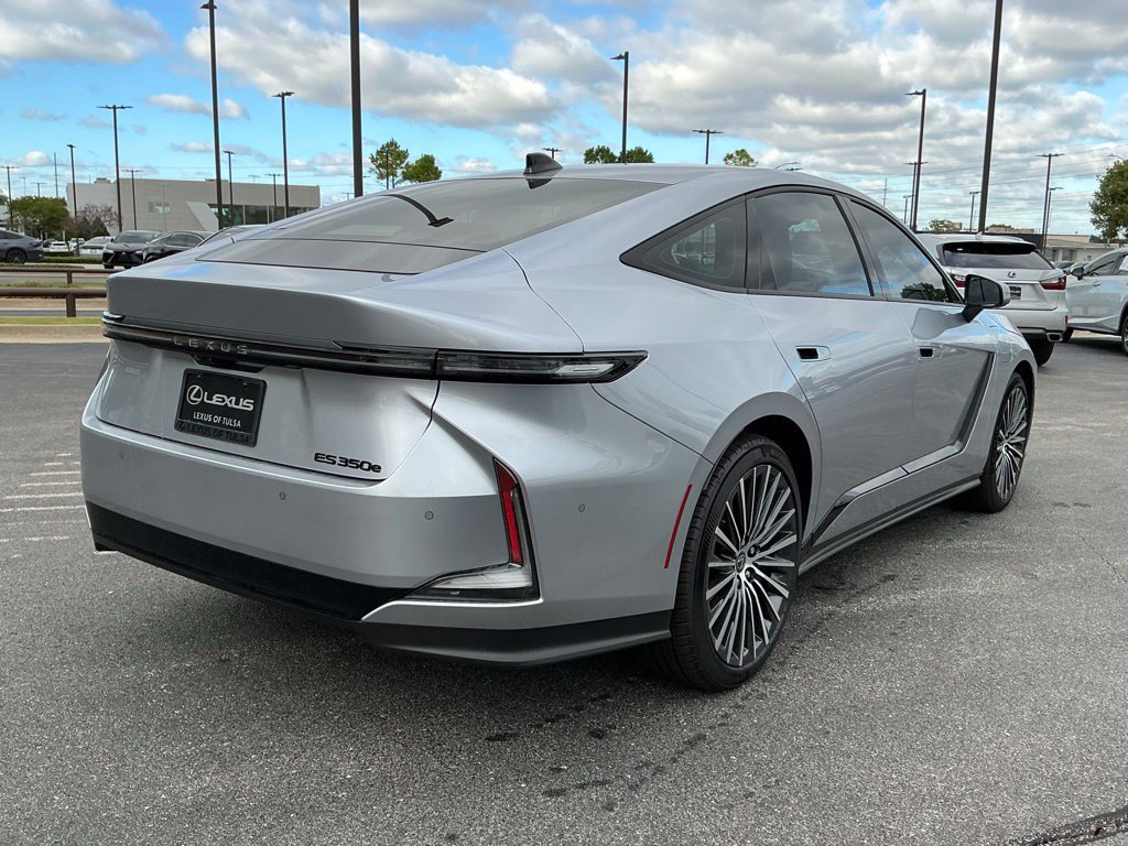 New 2026 Lexus ES 350e w/ Accessory Package (Z1) FWD image 3