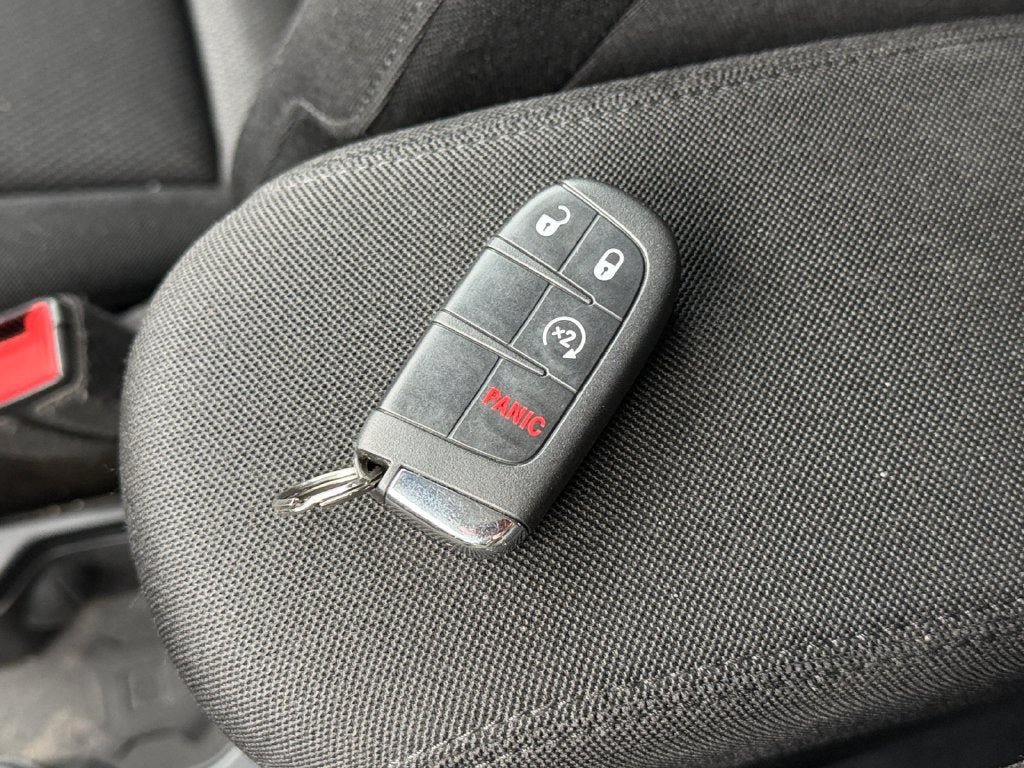 Used 2018 Jeep Renegade Sport w/ Power & Air Group AWD/4WD image 32
