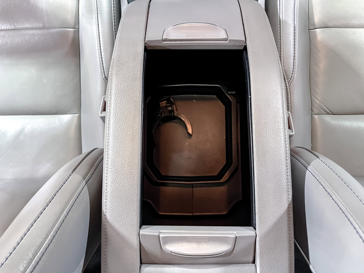 Used 2019 Toyota Highlander XLE image 33