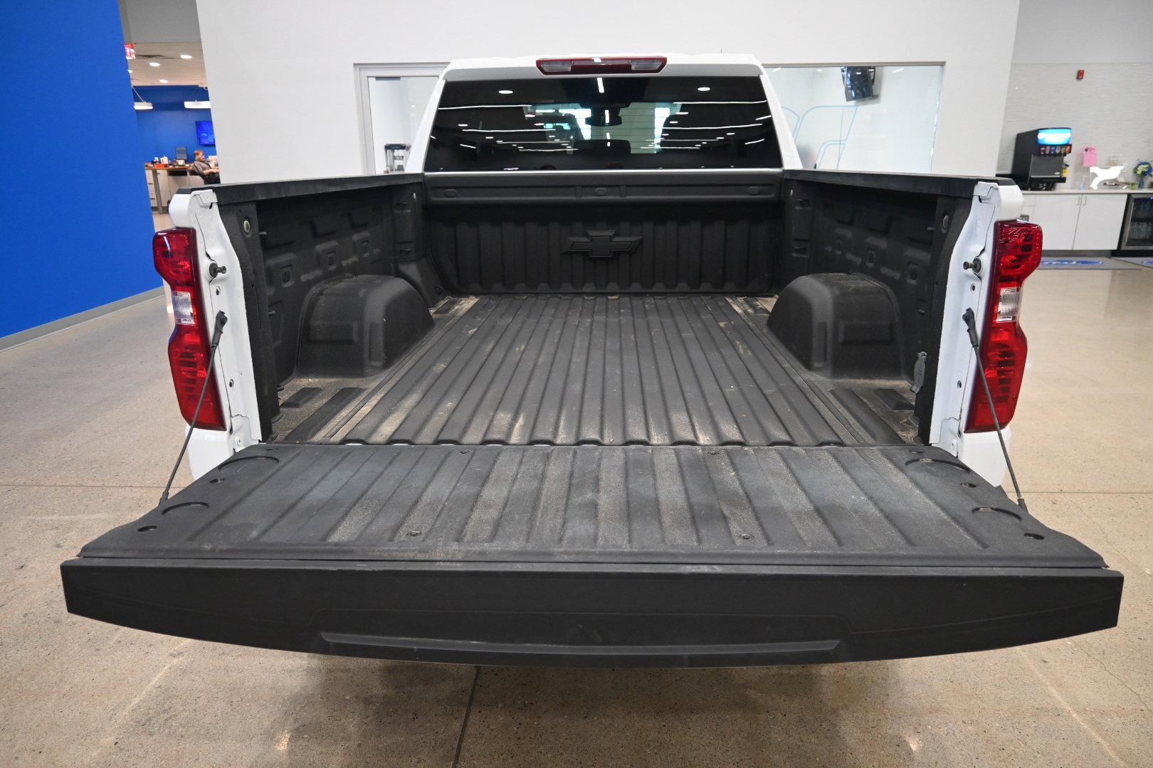 Used 2022 Chevrolet Silverado 1500 Custom image 10