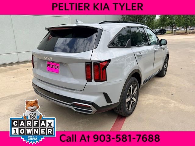 Certified 2023 Kia Sorento EX w/ Panoramic Sunroof Package FWD image 13