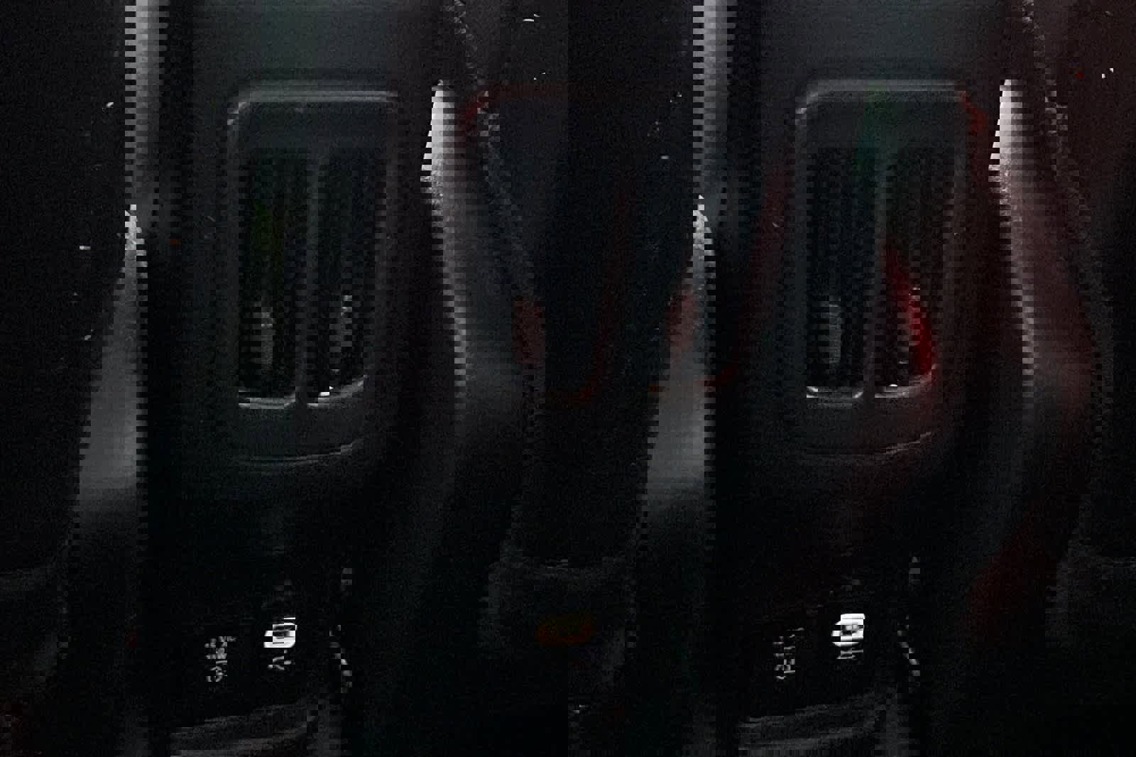 Used 2018 Jeep Compass Limited w/ Navigation Group image 15