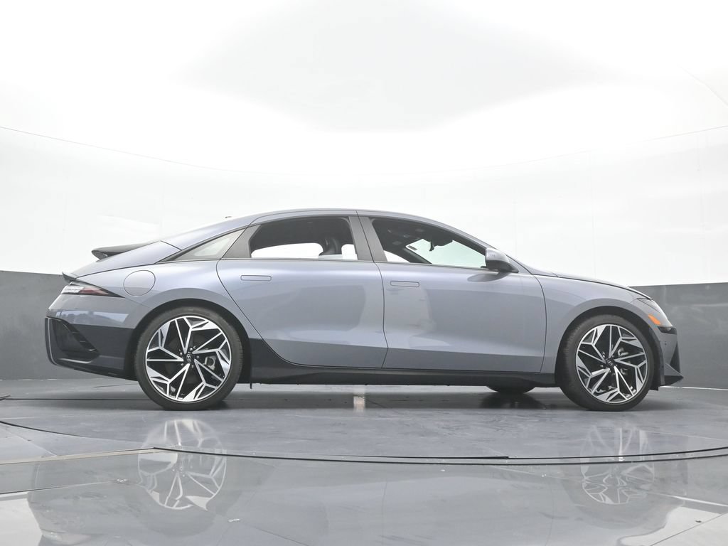 Used 2025 Hyundai Ioniq 6 SEL RWD image 59