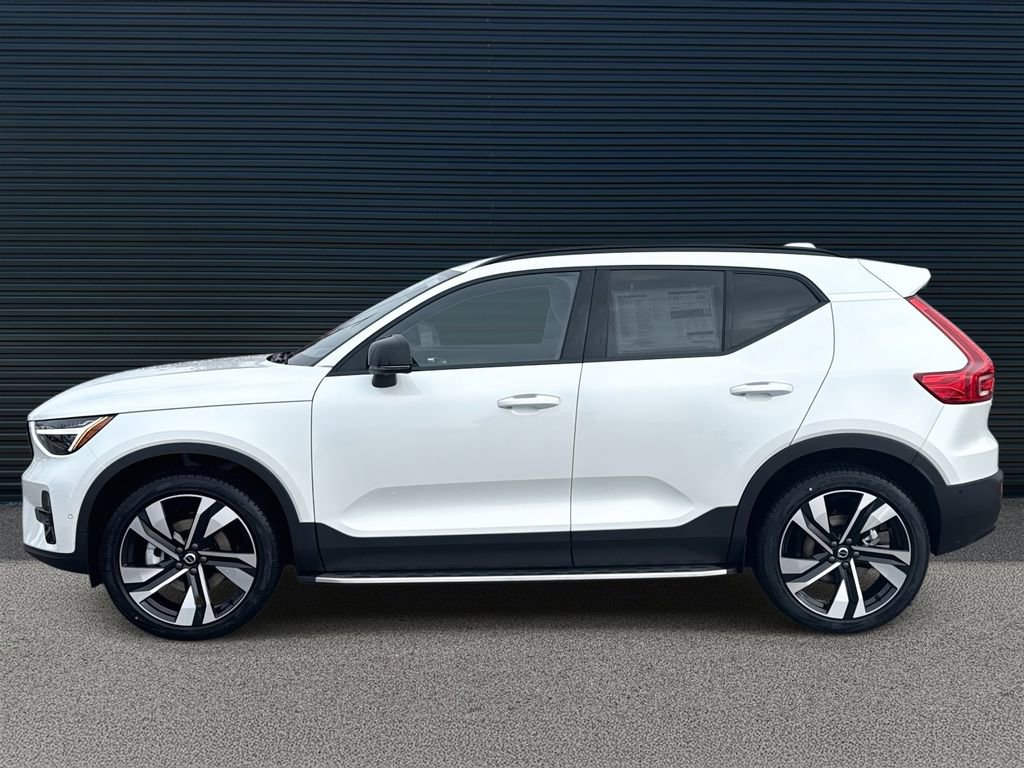 New 2026 Volvo XC40 B5 Ultra w/ Climate Package AWD/4WD image 8