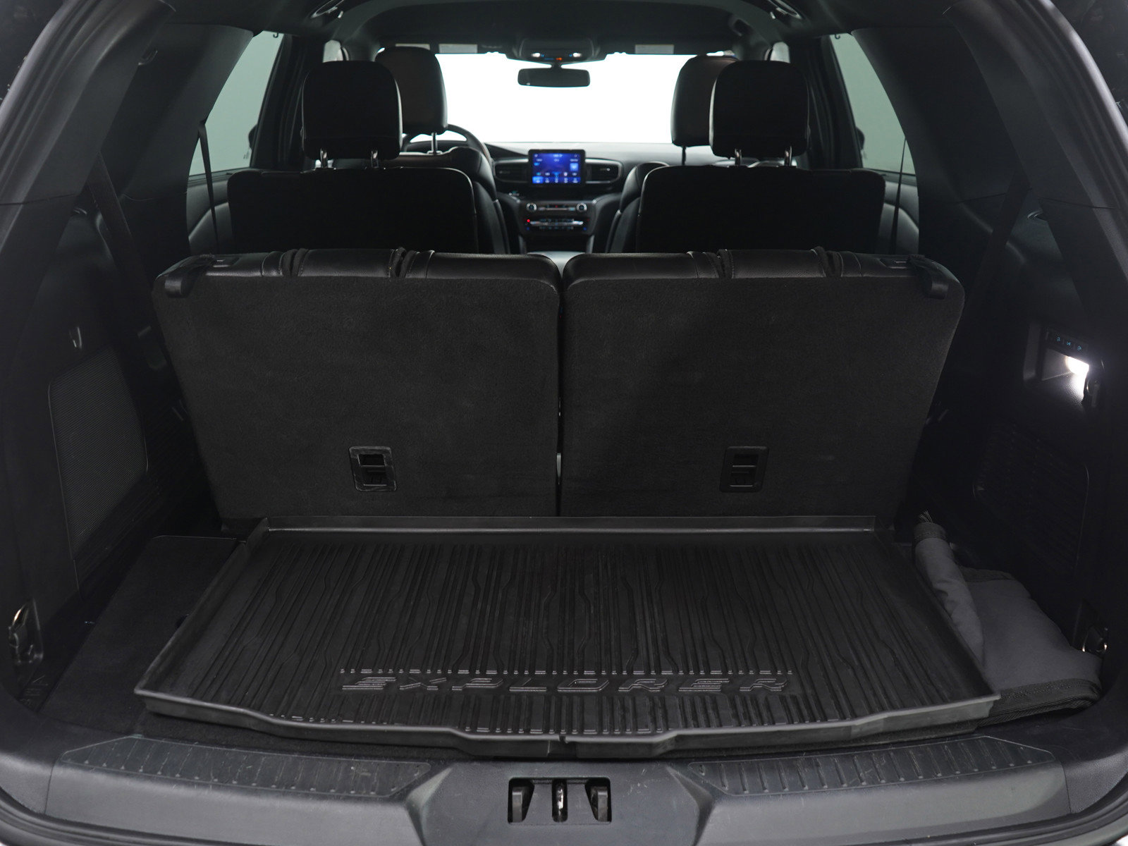 Used 2020 Ford Explorer ST image 11