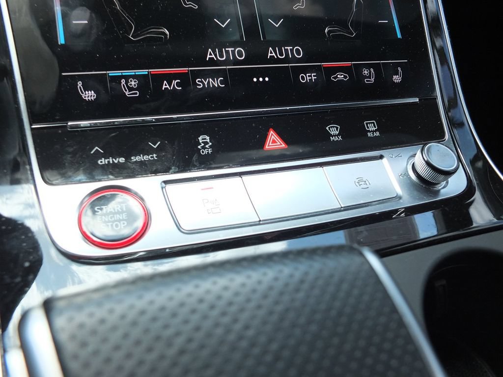 Used 2021 Audi SQ8 Prestige w/ Prestige Package AWD/4WD image 33