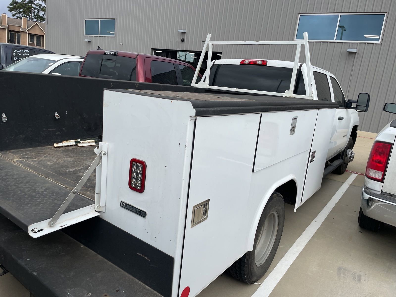 Used 2019 Chevrolet Silverado 3500 W/T image 4