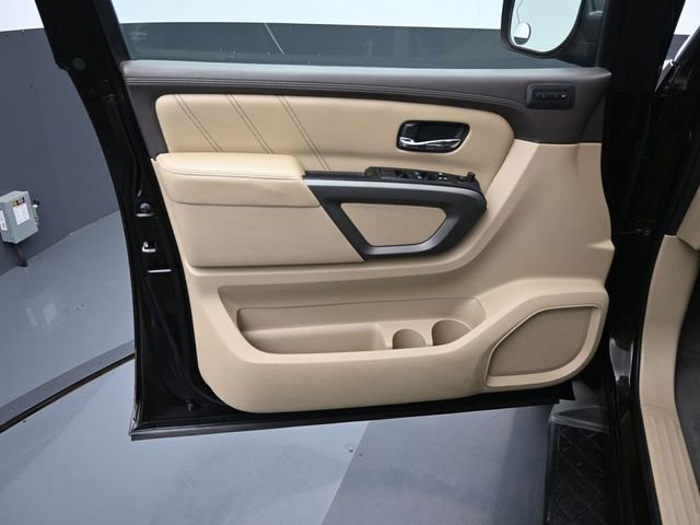 Used 2015 Nissan Armada Platinum w/ Platinum Reserve Package image 22