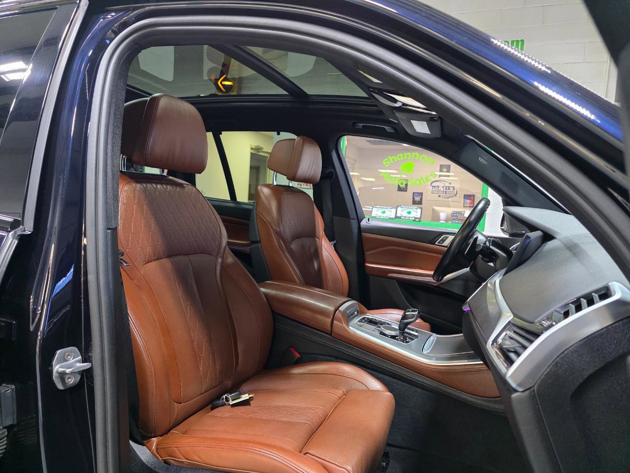 Used 2019 BMW X5 xDrive50i w/ M Sport Package image 33