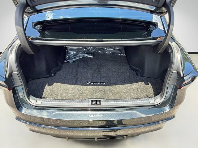 Used 2025 Lexus IS 350 F Sport w/ Accessory Package 2 RWD image 11