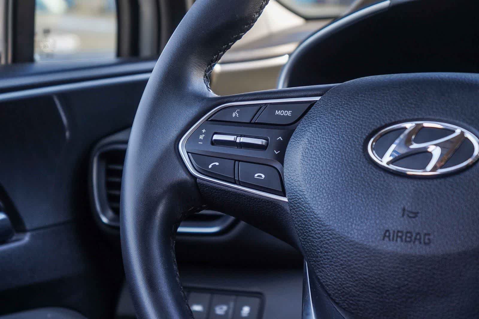 Certified 2023 Hyundai Santa Fe SEL w/ Premium Package FWD image 19