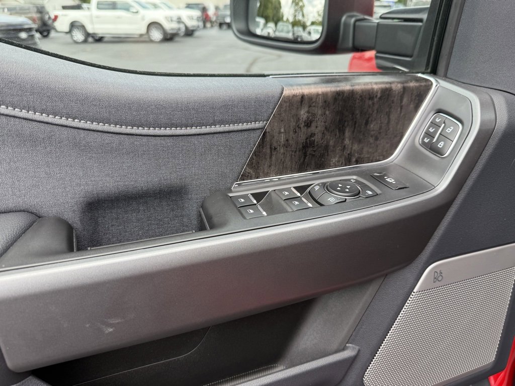 New 2026 Ford F250 Lariat w/ Black Appearance Package image 3