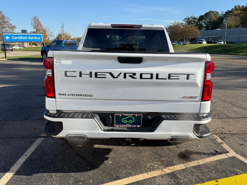 Certified 2022 Chevrolet Silverado 1500 RST w/ Z71 Off-Road Package AWD/4WD image 4