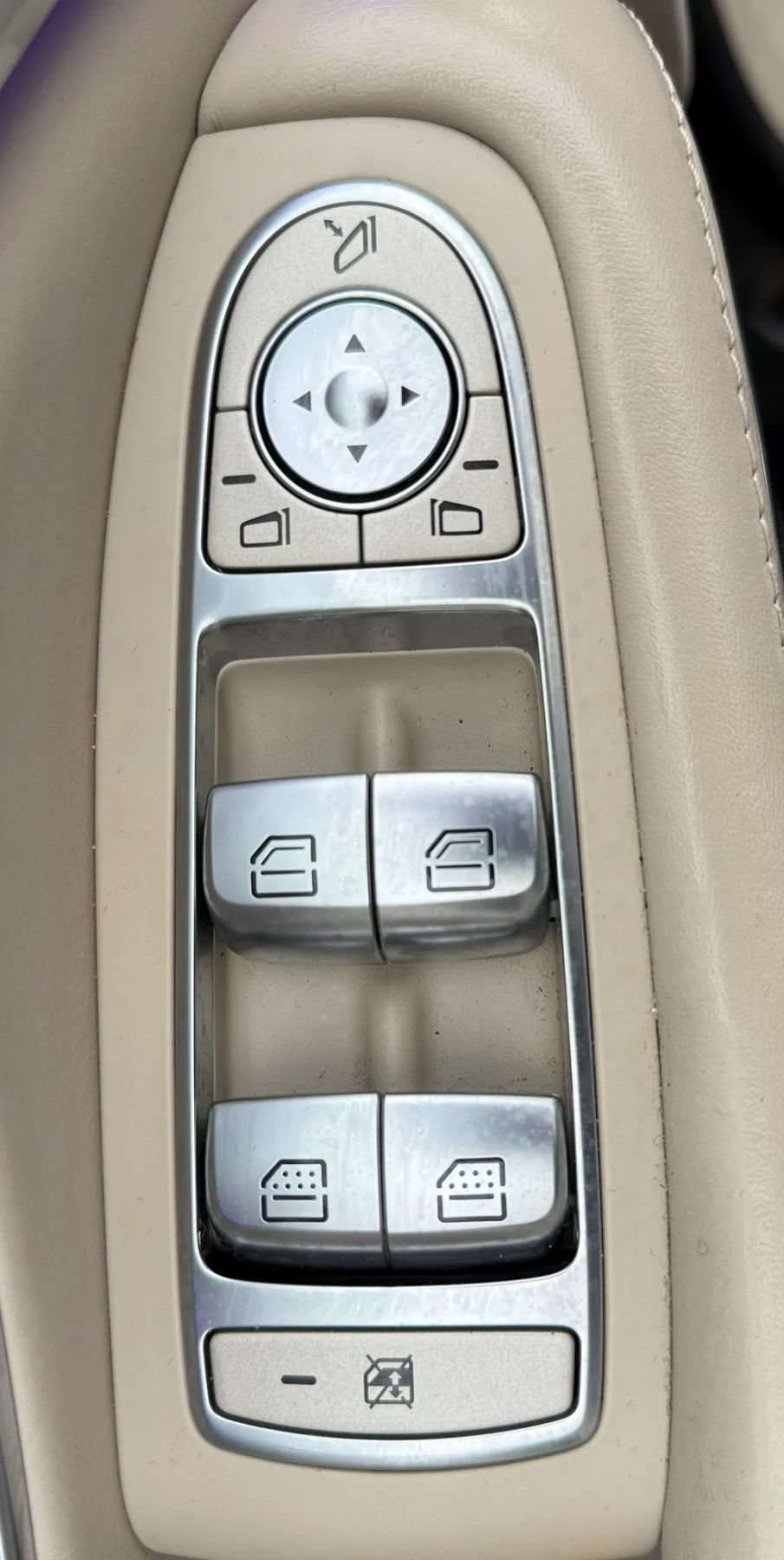Used 2015 Mercedes-Benz S 63 AMG 4MATIC Sedan image 24