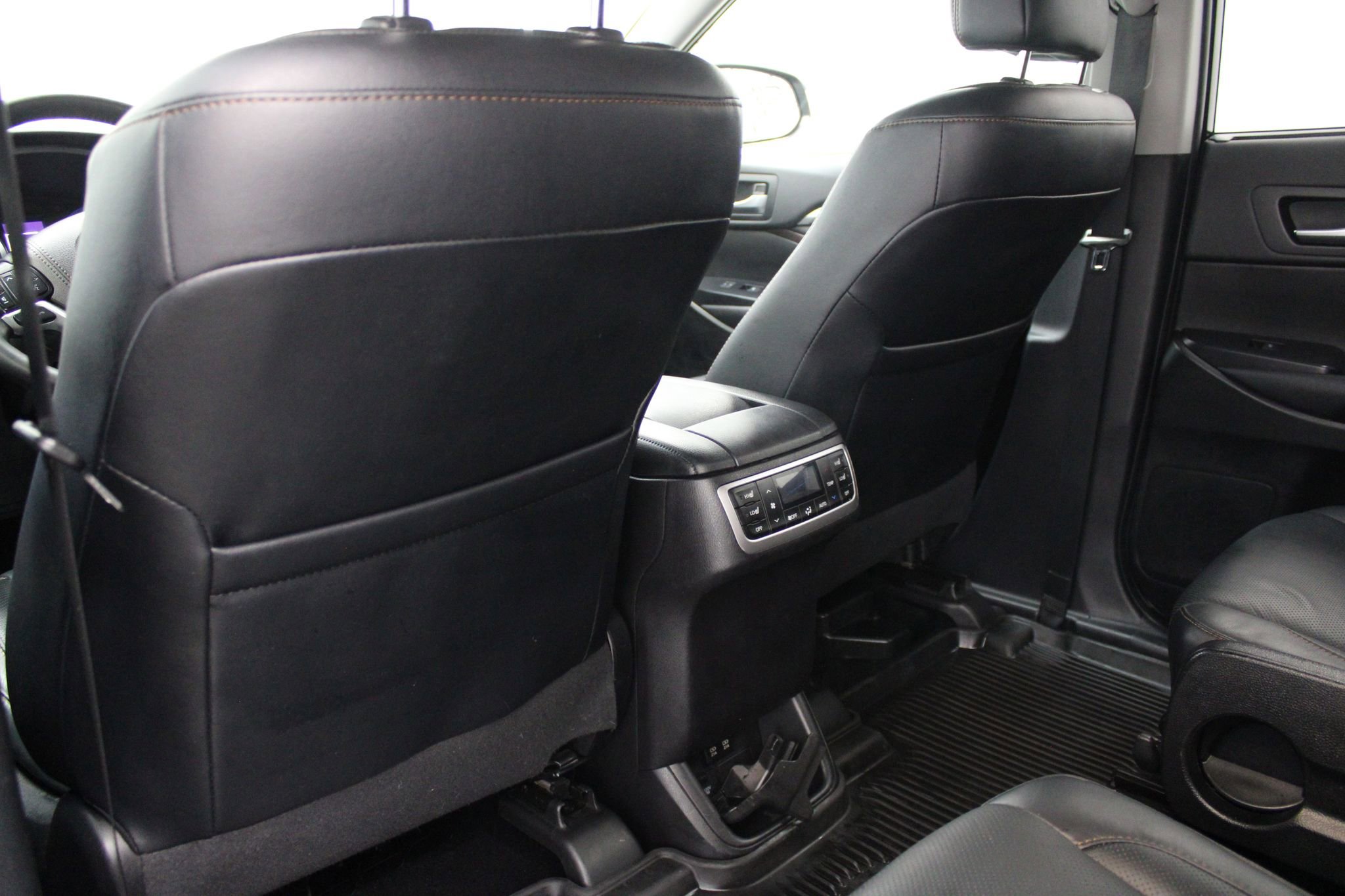 Used 2019 Toyota Highlander Limited Platinum image 14