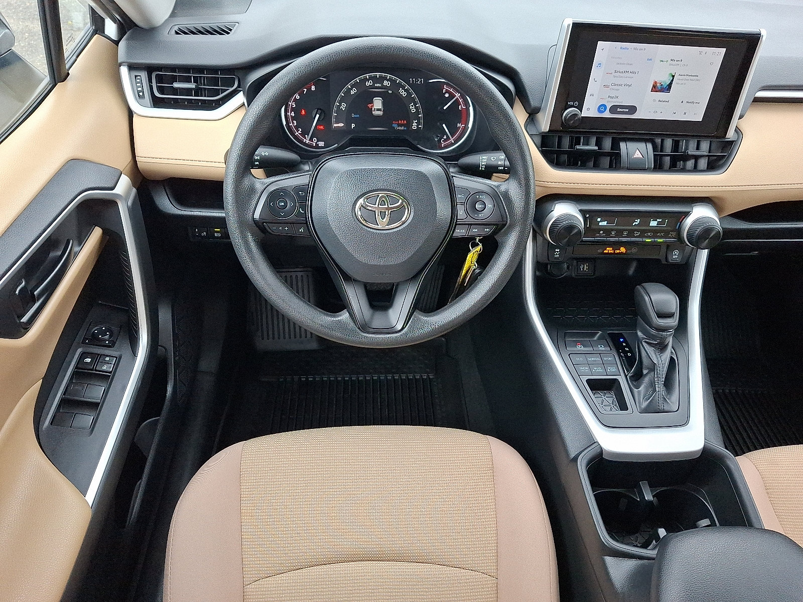 Used 2024 Toyota RAV4 LE AWD/4WD image 12