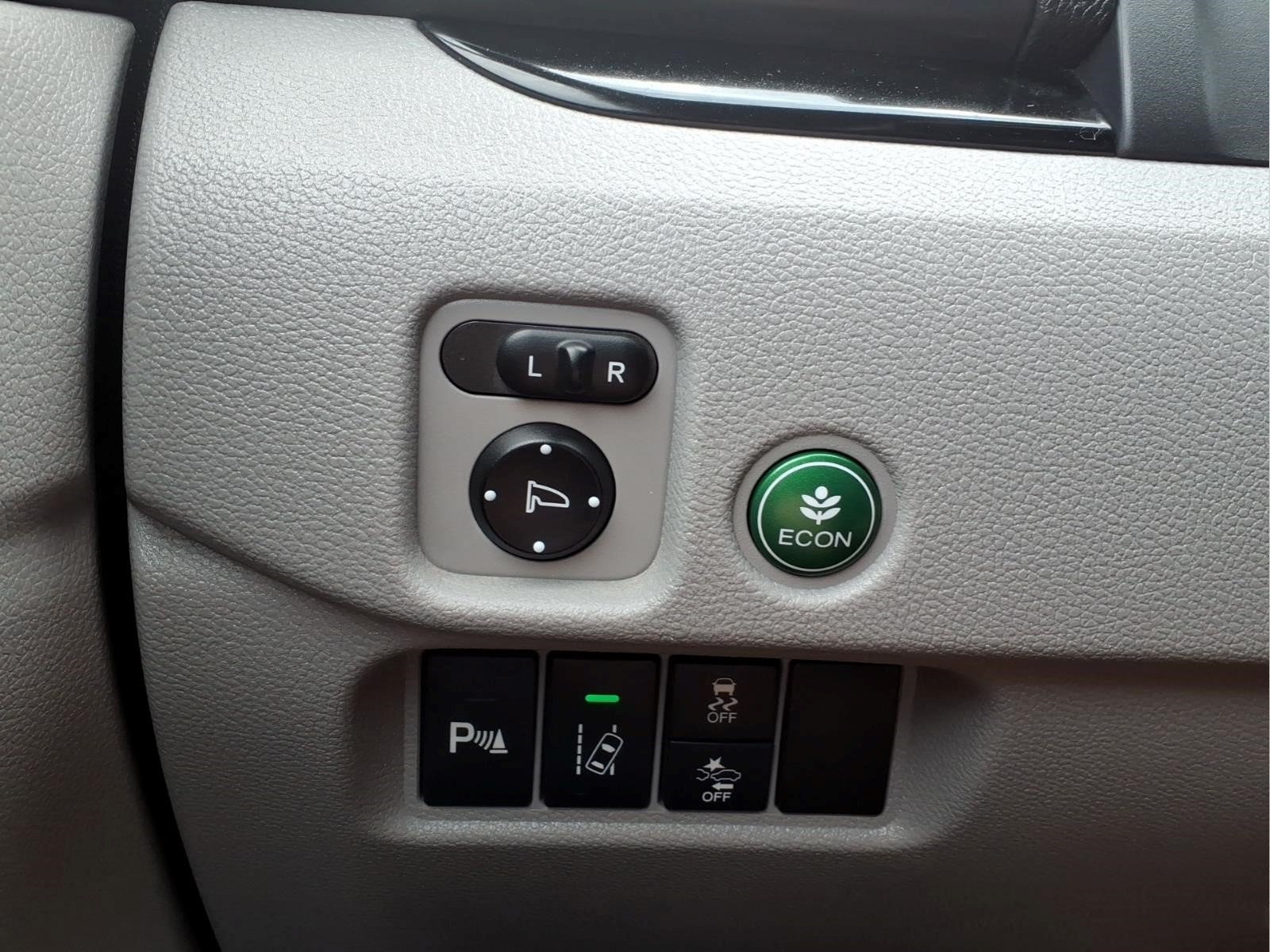 Used 2017 Honda Pilot Touring image 27