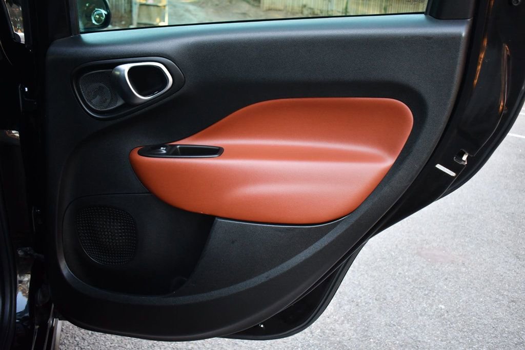 Used 2014 FIAT 500L Trekking w/ Popular Equipment Group image 40