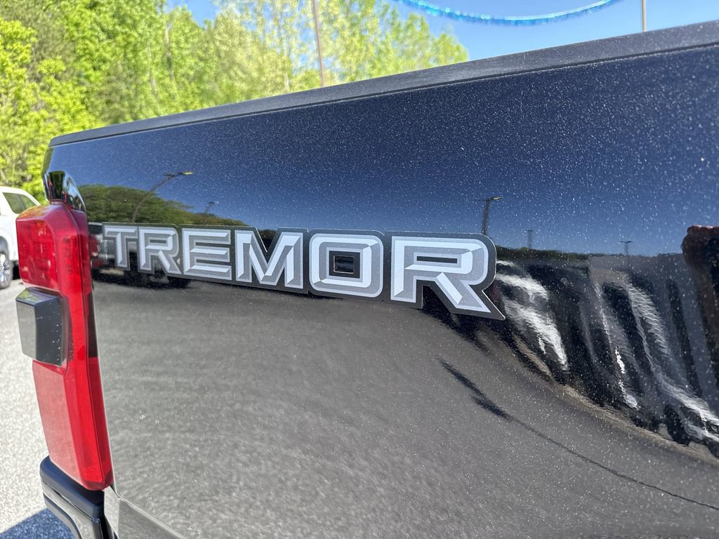 Used 2024 Ford F250 Lariat w/ Lariat Ultimate Package image 19