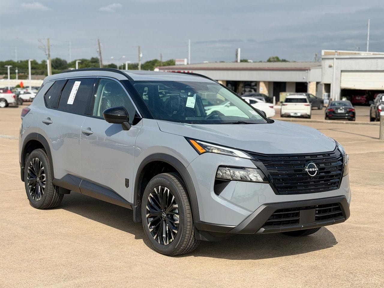 New 2026 Nissan Rogue Dark Armor FWD image 4