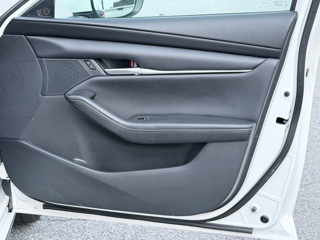 Used 2022 MAZDA MAZDA3 s FWD image 23