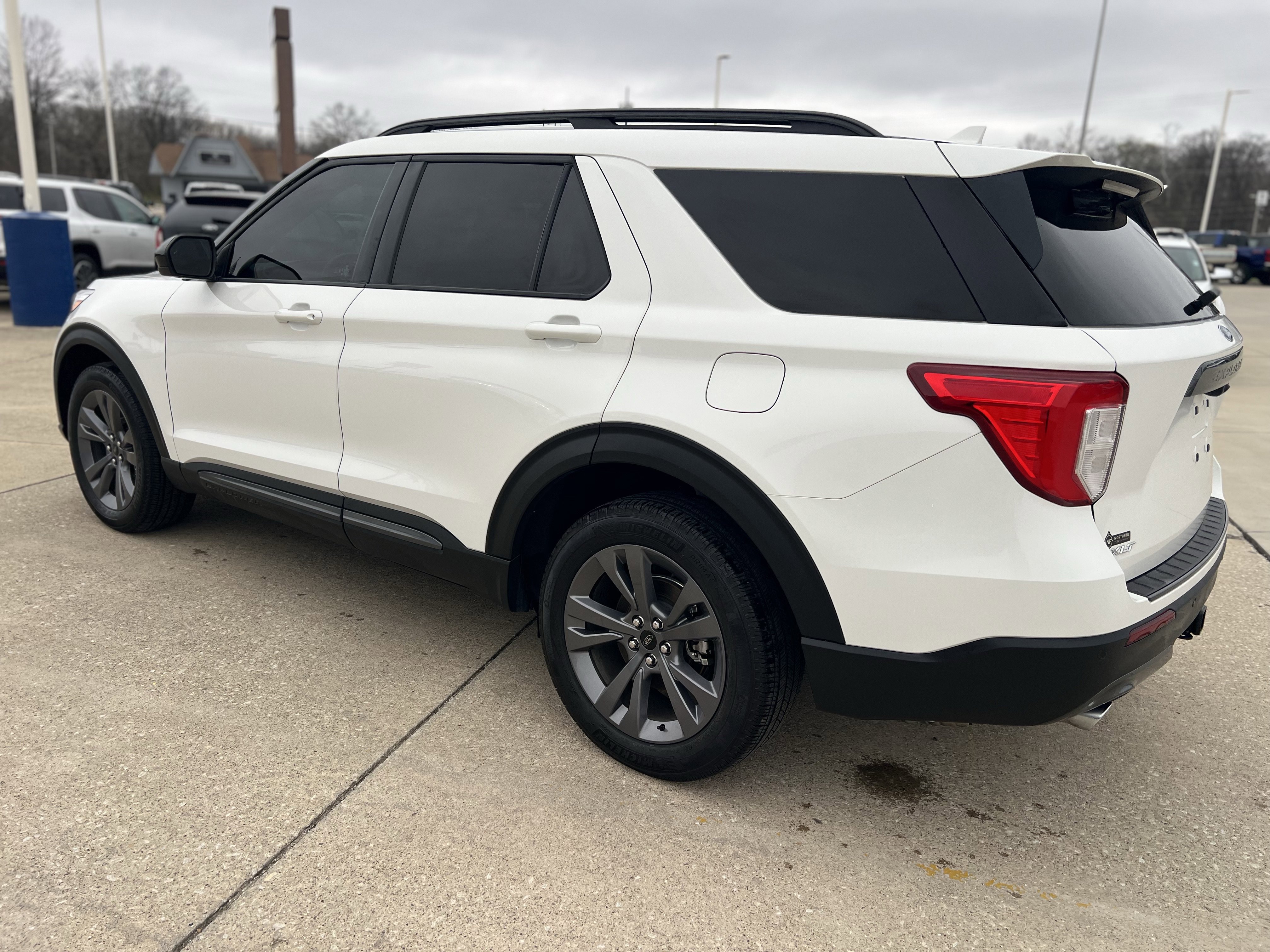 Used 2023 Ford Explorer XLT w/ Equipment Group 202A AWD/4WD image 6