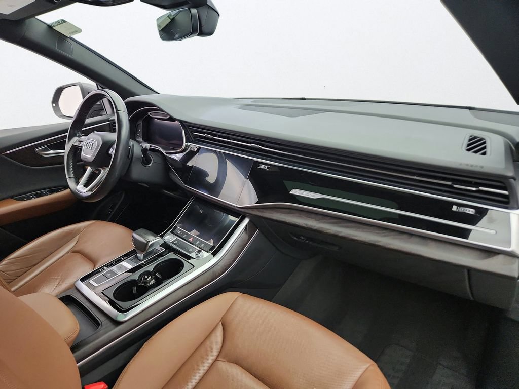 Used 2019 Audi Q8 Premium Plus AWD/4WD image 28