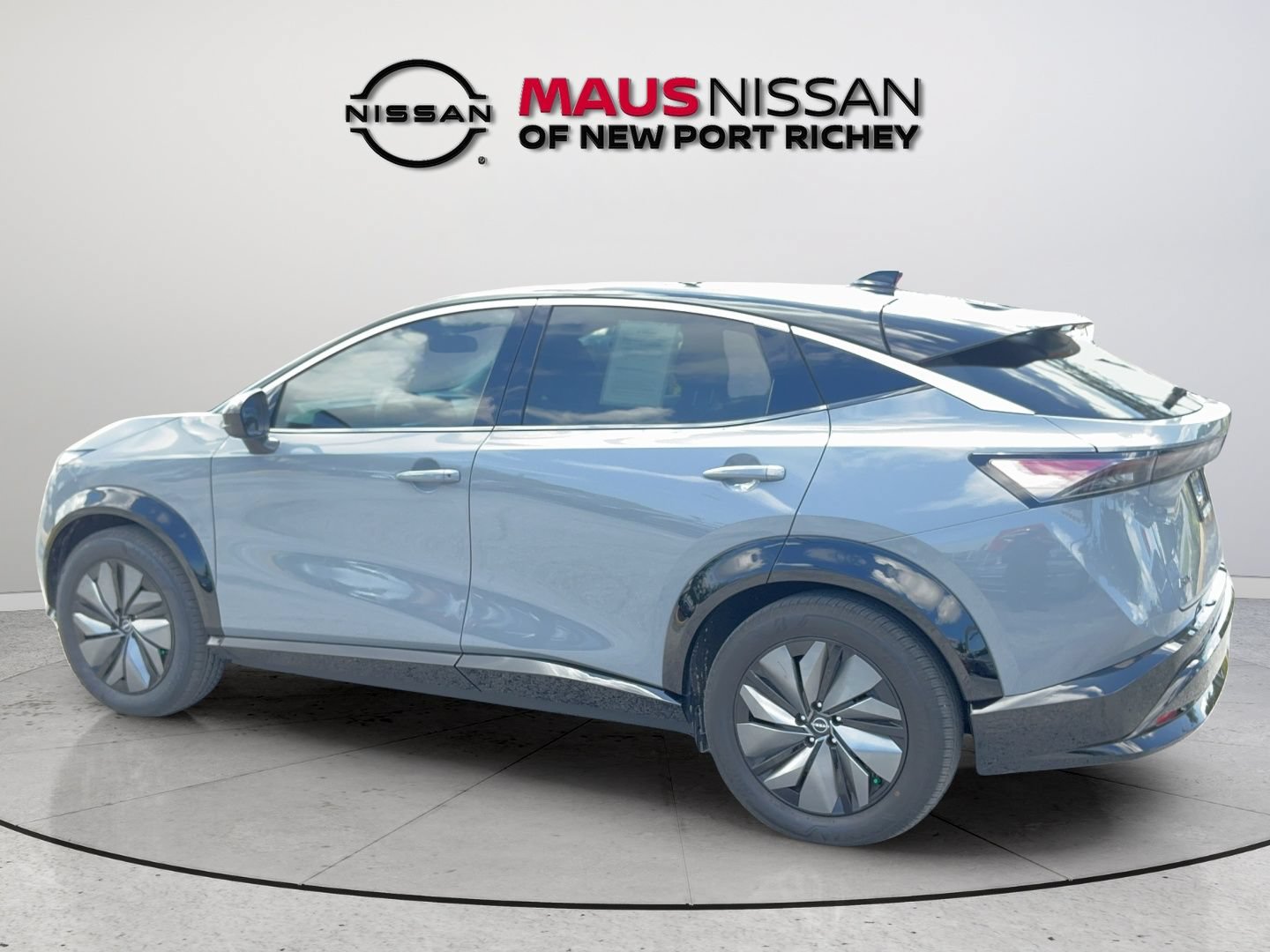 Certified 2025 Nissan Ariya FWD image 14