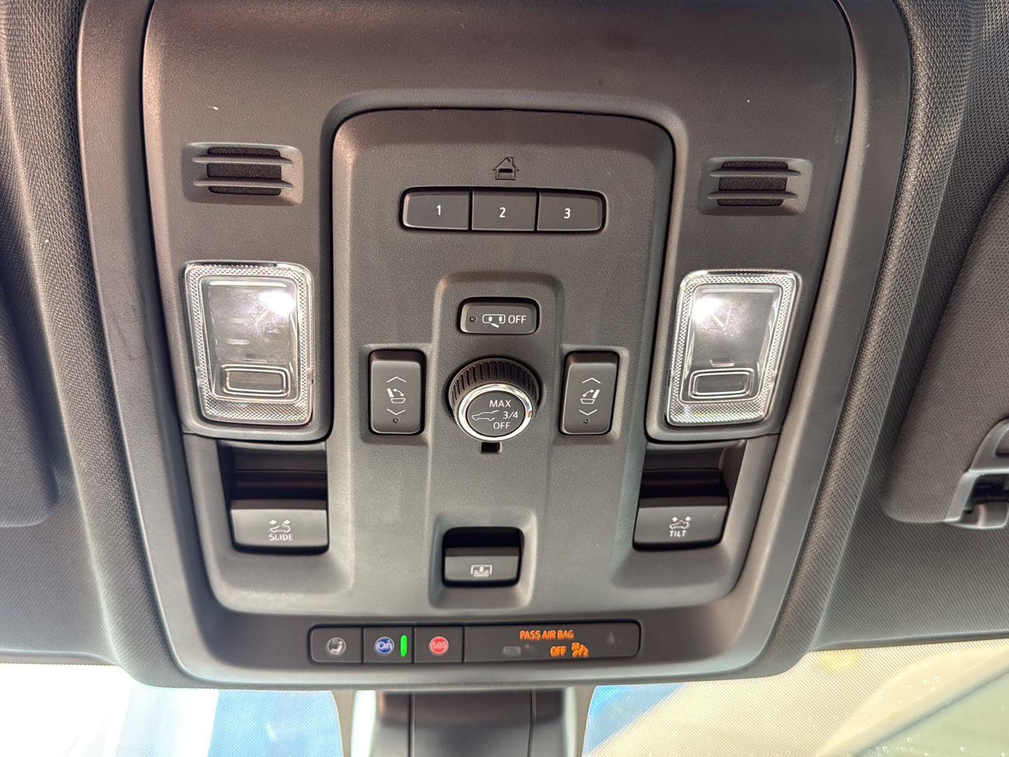 Used 2021 Chevrolet Suburban Premier AWD/4WD image 27