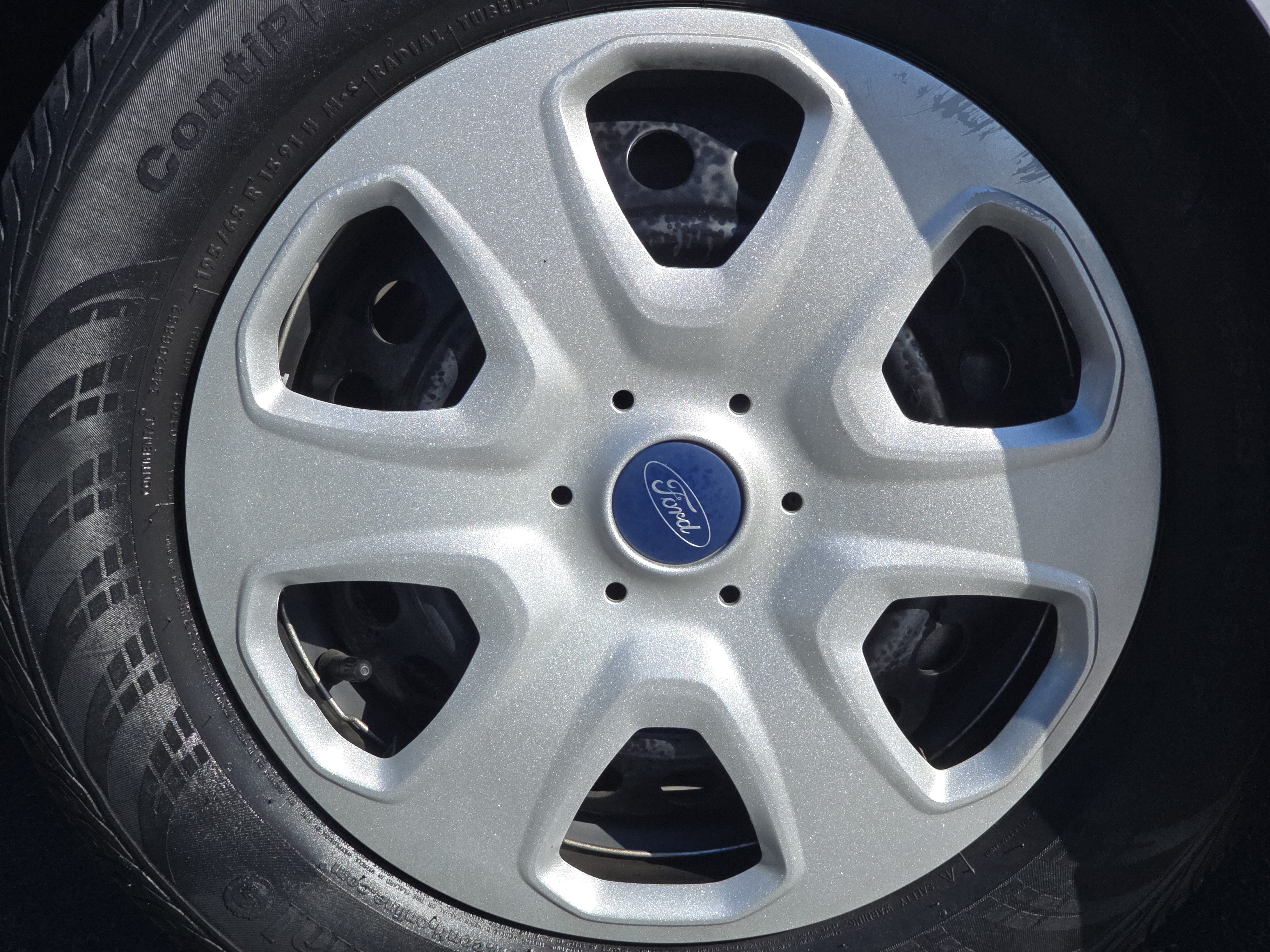 Used 2018 Ford Focus S FWD image 12