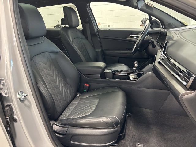 Used 2025 Kia Sportage X-Line w/ Premium Package AWD/4WD image 12