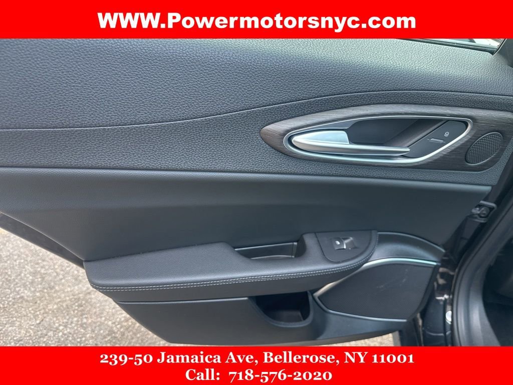 Used 2022 Alfa Romeo Giulia Ti image 27