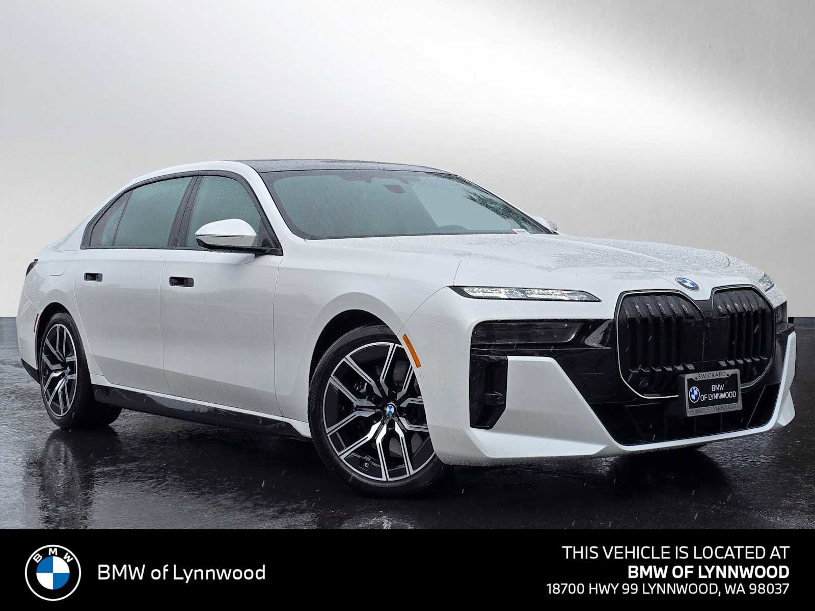 Used 2025 BMW 740i xDrive w/ Executive Package AWD/4WD video 1
