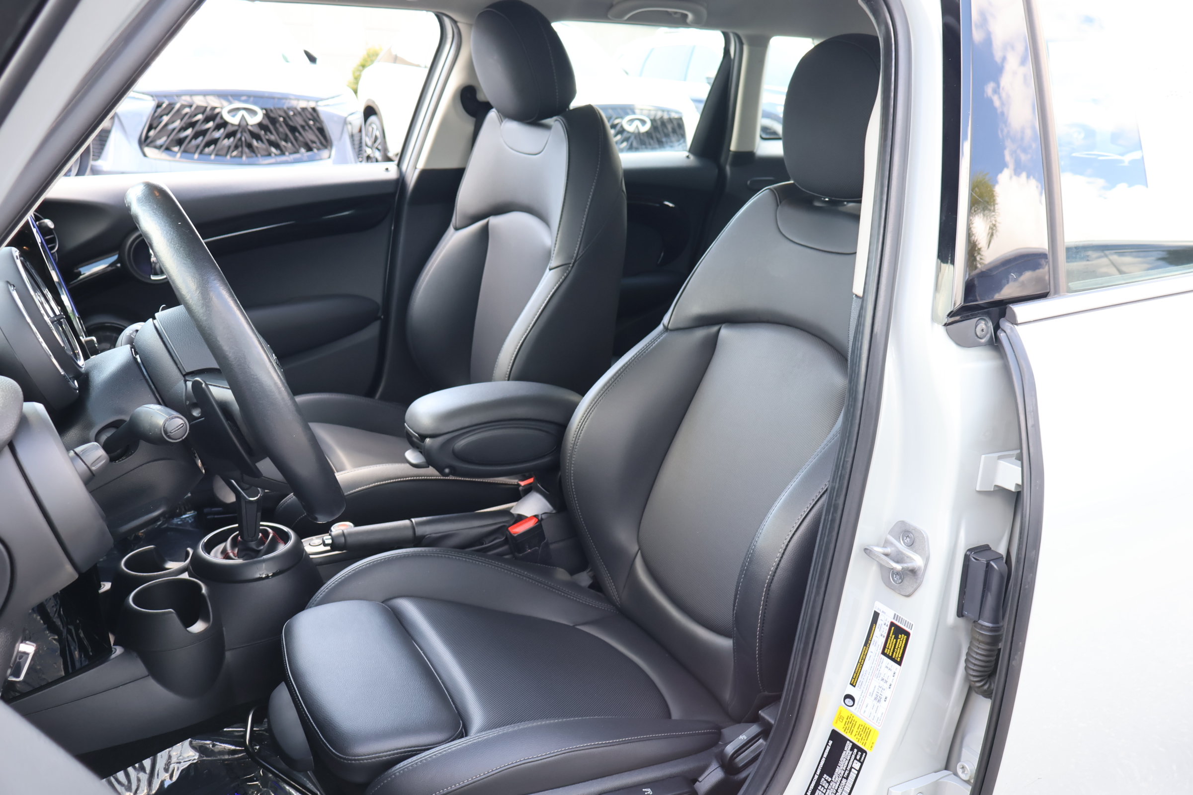 Used 2020 MINI Cooper S FWD image 2