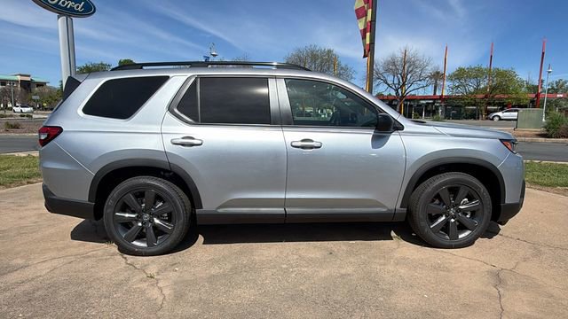 New 2026 Honda Pilot Sport image 3