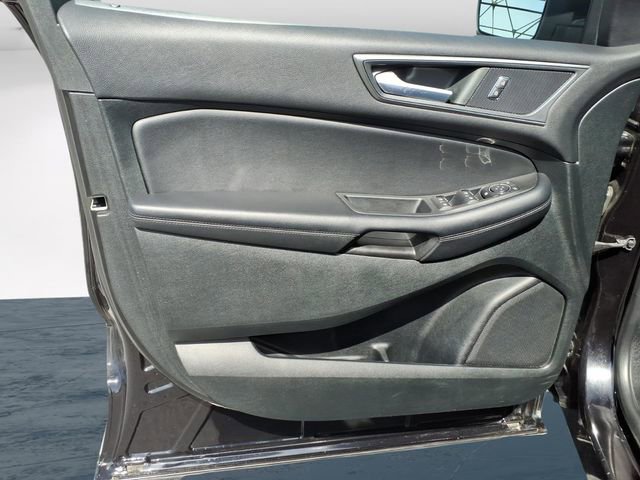 Used 2022 Ford Edge SE image 18