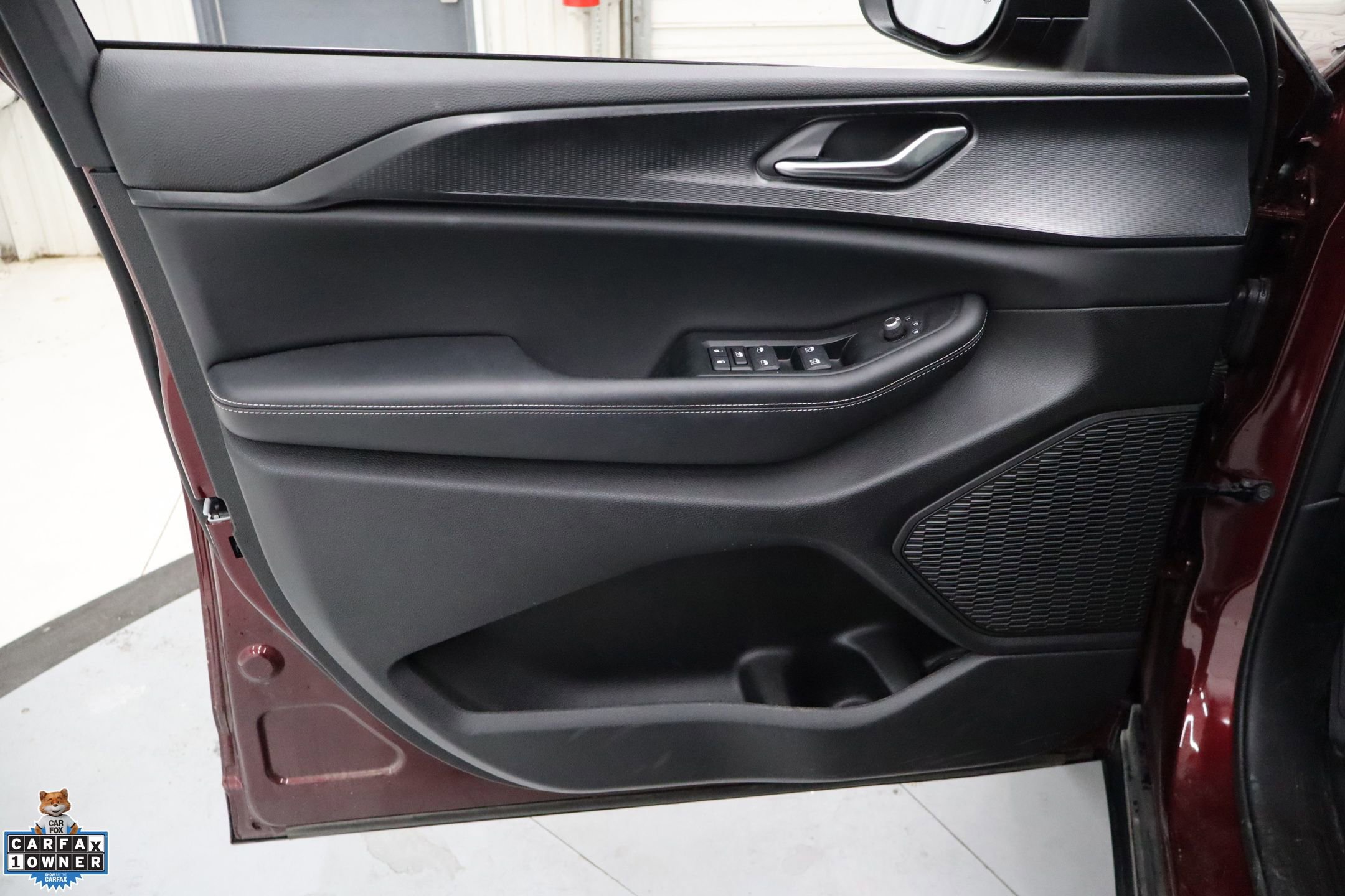 Used 2025 Jeep Grand Cherokee L Laredo image 14