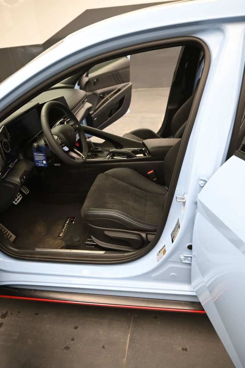 New 2026 Hyundai Elantra N FWD image 17