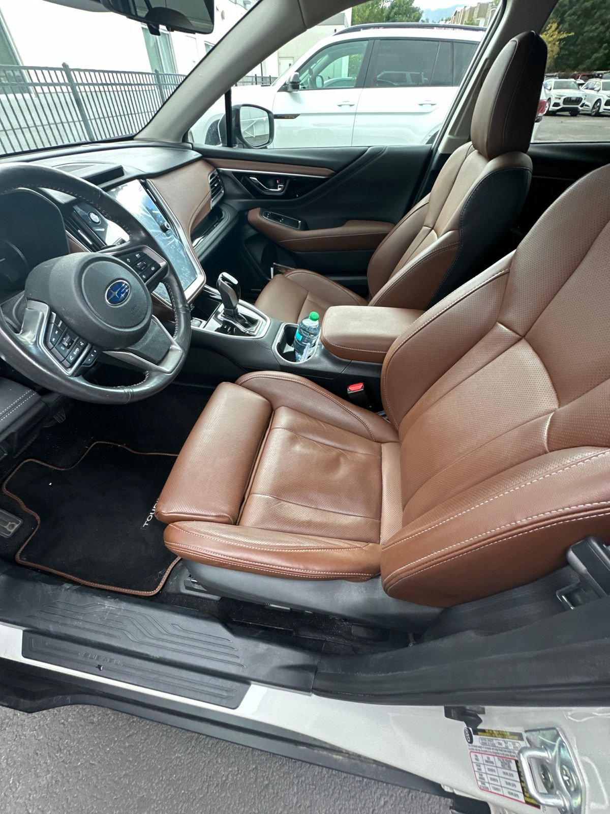 Used 2024 Subaru Outback Touring XT AWD/4WD image 3