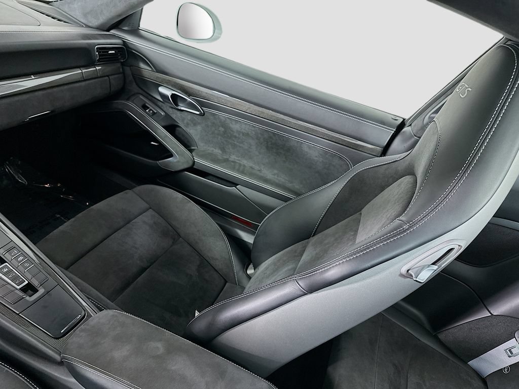 Certified 2017 Porsche 911 Carrera GTS RWD image 26