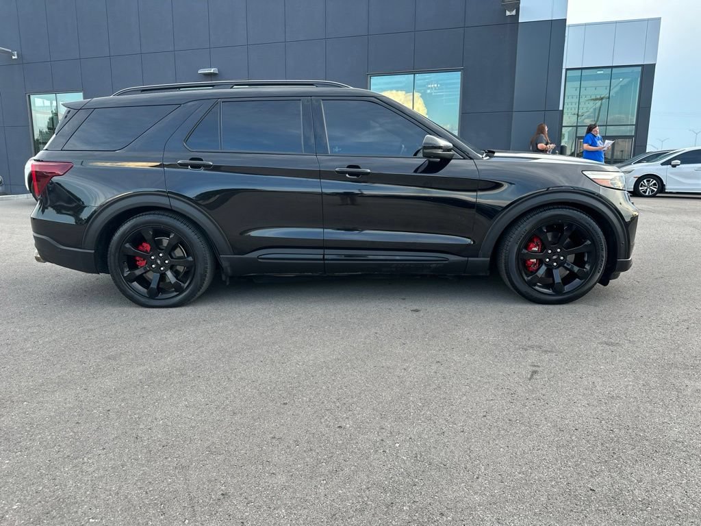Used 2020 Ford Explorer ST w/ ST Street Pack AWD/4WD image 4