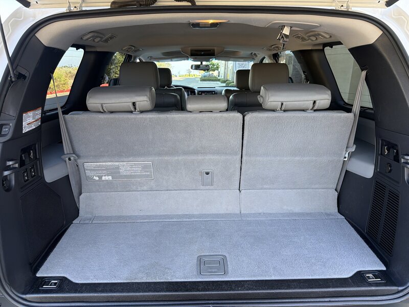 Used 2016 Toyota Sequoia Platinum AWD/4WD image 18