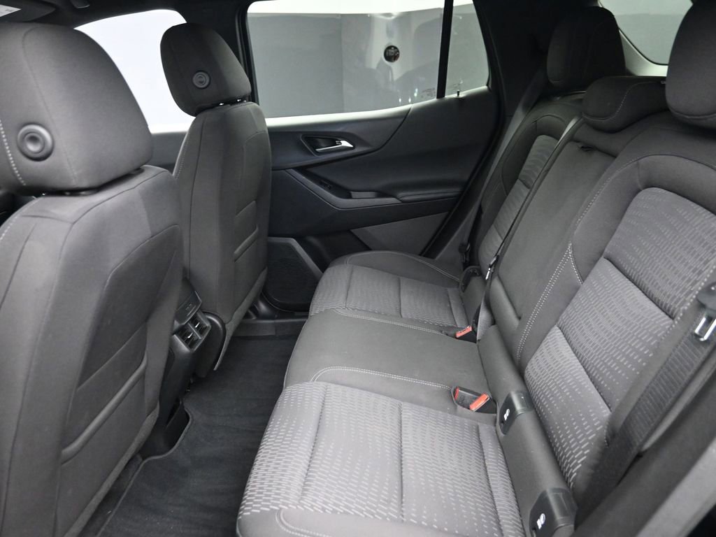 Used 2025 Chevrolet Equinox LT AWD/4WD image 10